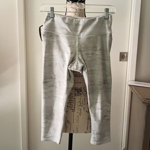 alo Cropped Leggings